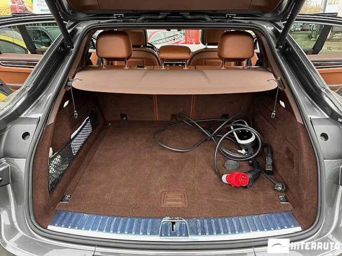 Porsche Cayenne E Coupe 58 interauto-car