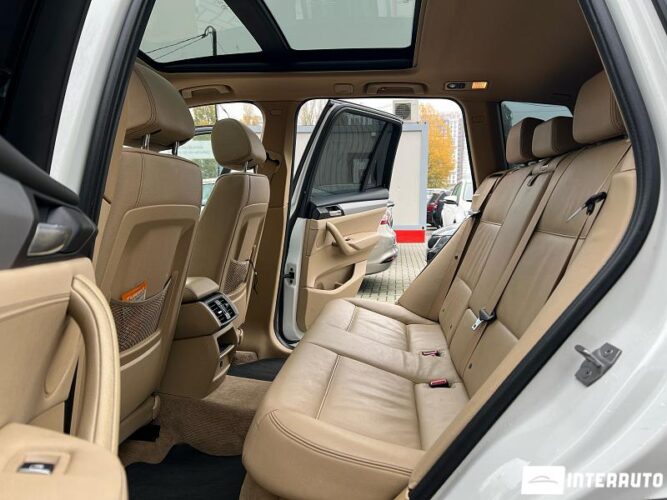 BMW X3 2.0D 56 interauto-car