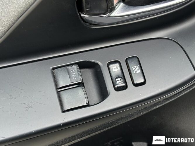 Toyota Yaris 46 interauto-car