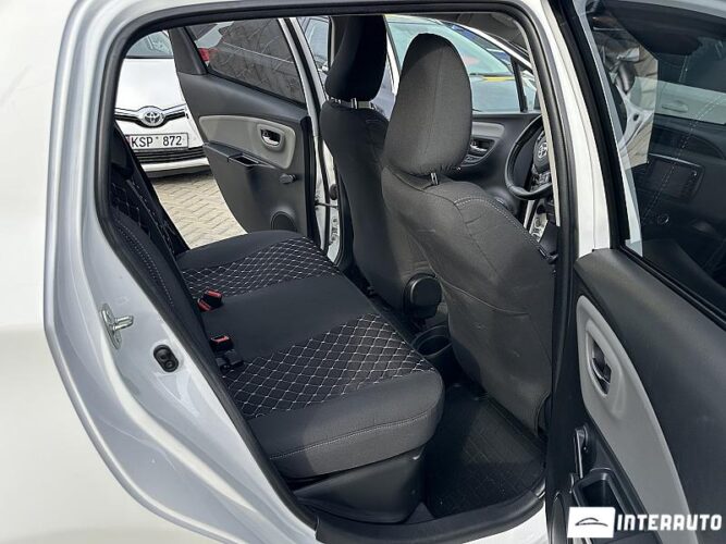Toyota Yaris 44 interauto-car