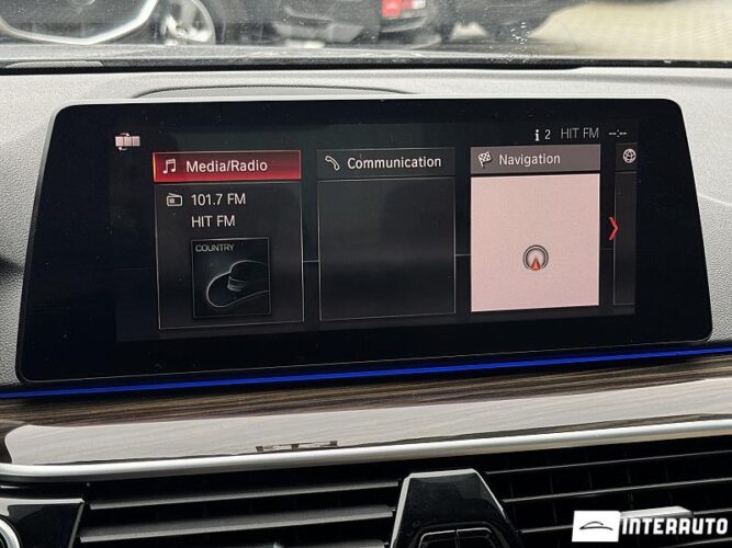 BMW 530 44 interauto-car