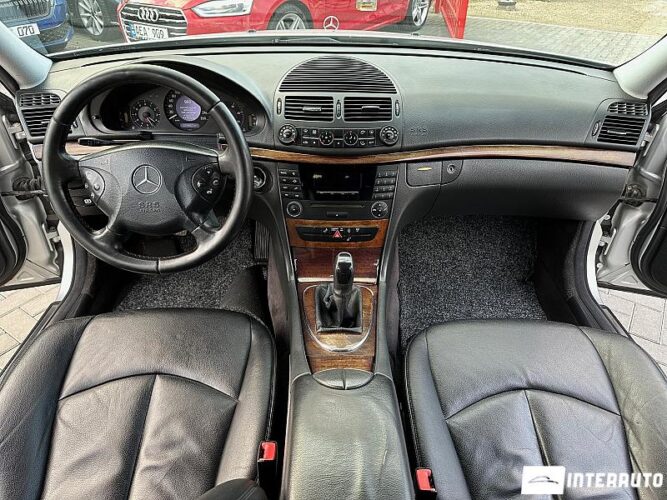 Mercedes E 200 34 interauto-car