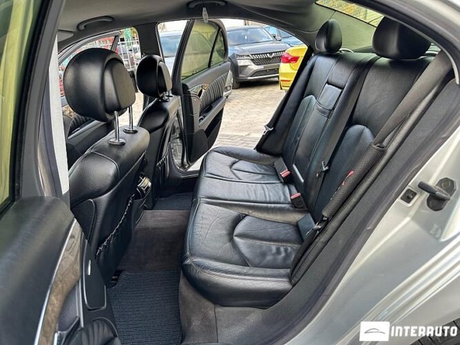 Mercedes E 200 41 interauto-car