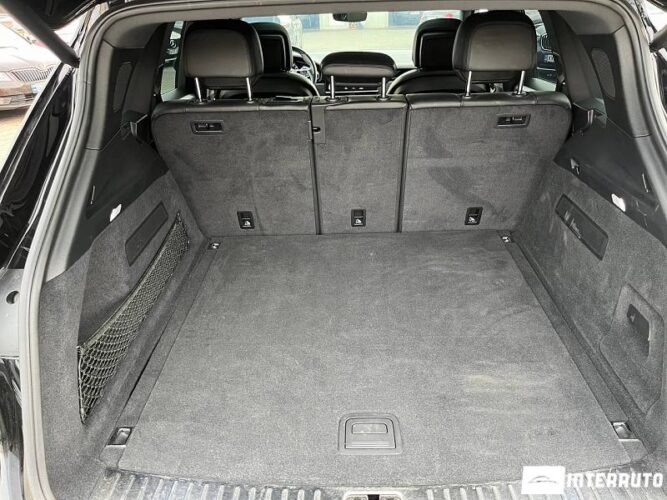 Porsche Cayenne E-Hybrid 54 interauto-car