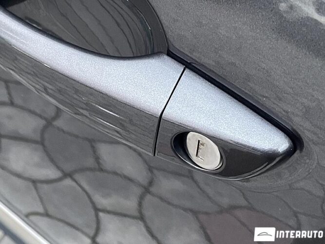 Peugeot 5008 38 interauto-car