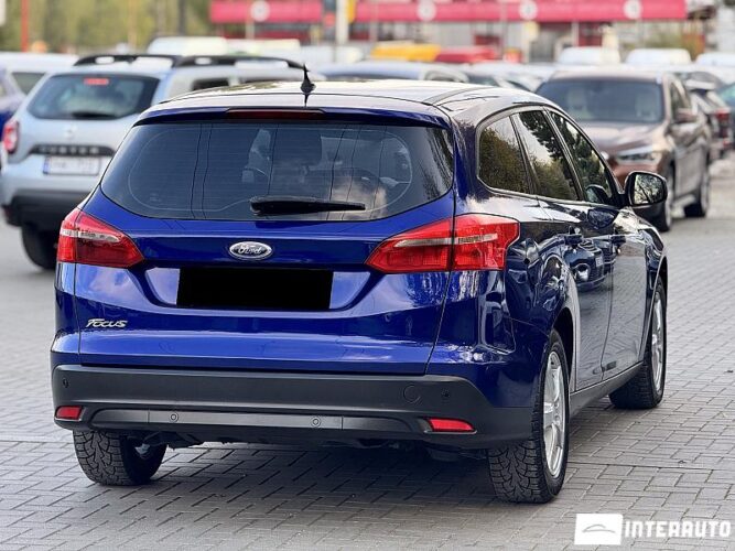 Ford Focus 34 interauto-car