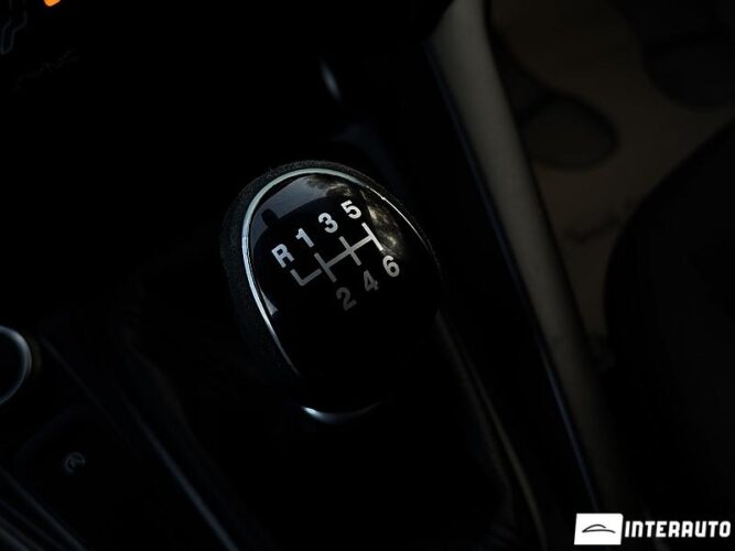 Ford Focus 44 interauto-car