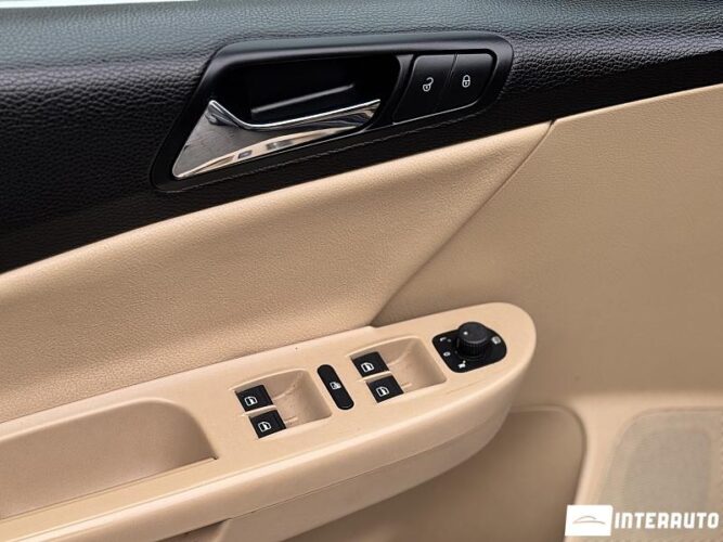 Volkswagen Passat 34 interauto-car