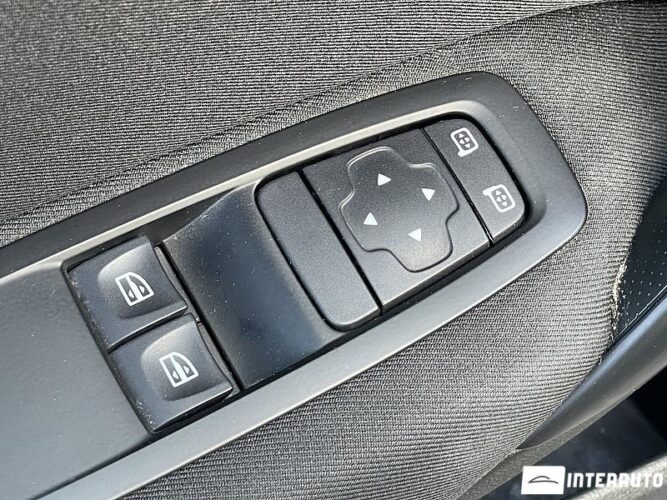 Renault Megane 33 interauto-car