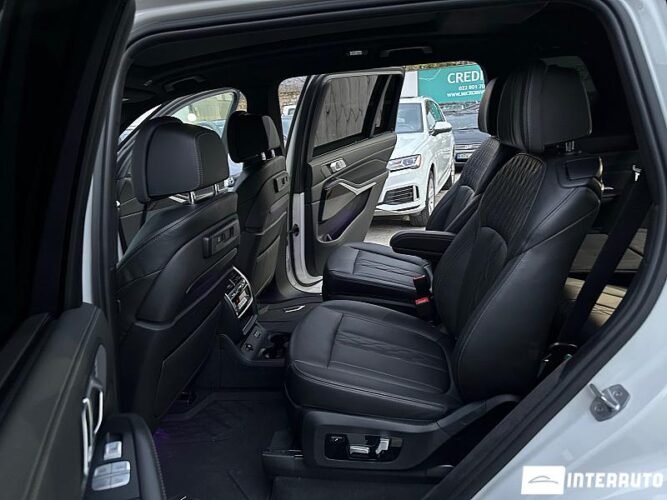 BMW X7 4.0i 43 interauto-car