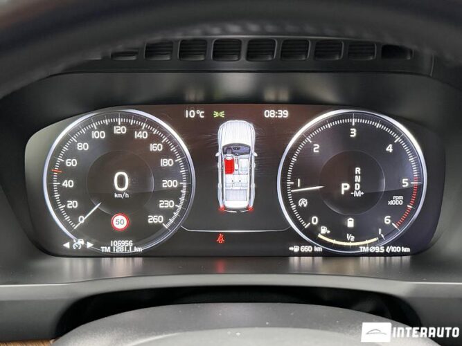 Volvo XC 90 43 interauto-car