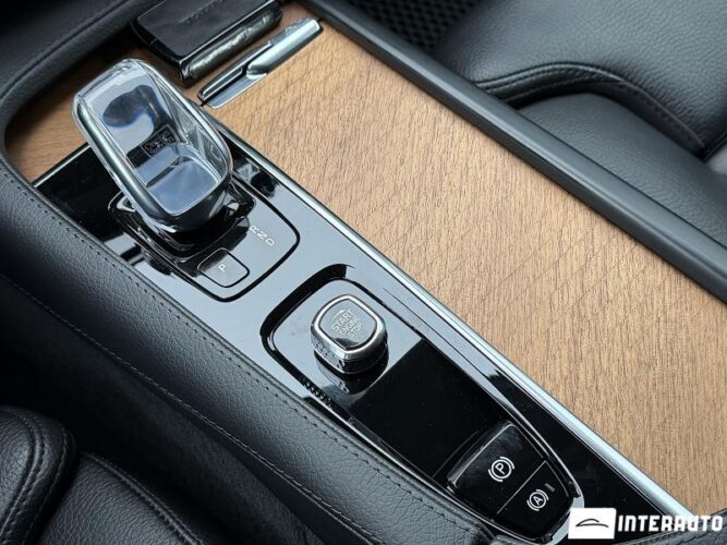 Volvo XC 90 47 interauto-car