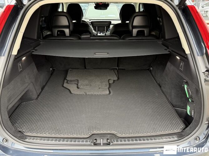 Volvo XC 90 53 interauto-car