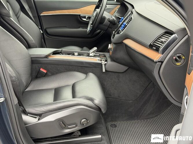 Volvo XC 90 41 interauto-car
