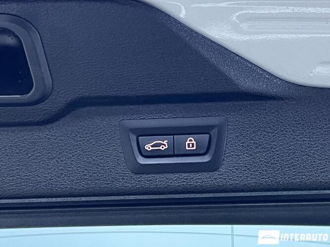 BMW X5 4.0e 61 interauto-car