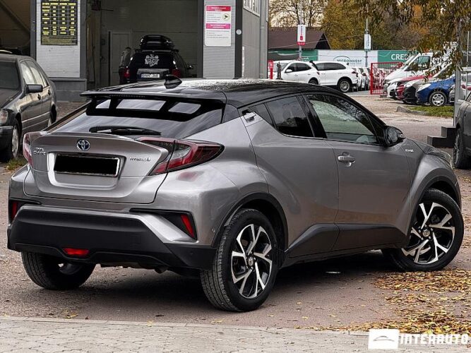 Toyota C-HR 34 interauto-car