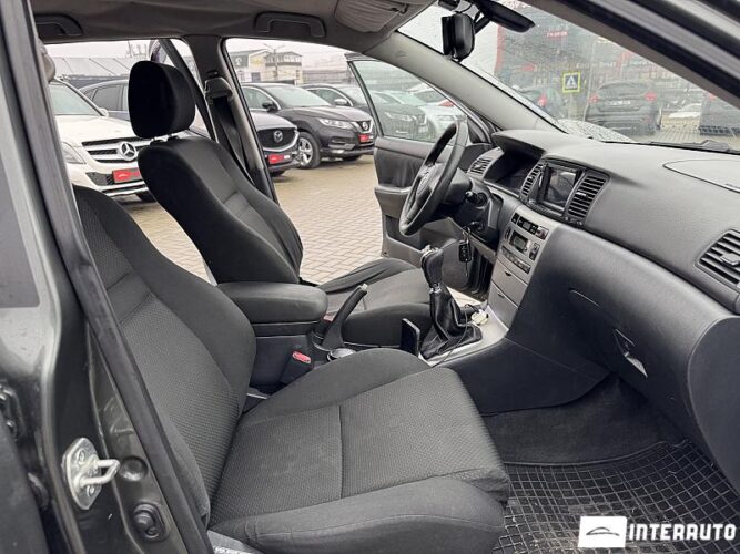 Toyota Corolla 40 interauto-car