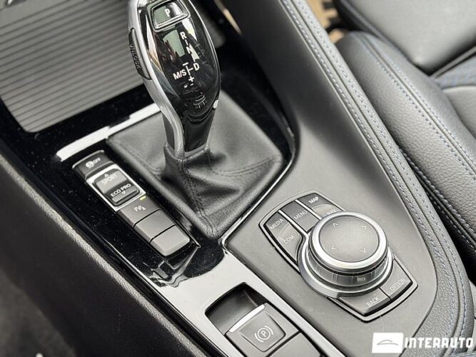 BMW X2 1.8i 40 interauto-car