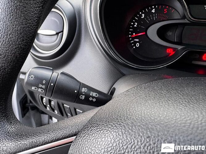 Renault Captur 43 interauto-car