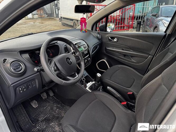 Renault Captur 33 interauto-car