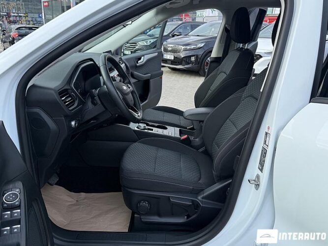 Ford Kuga 34 interauto-car