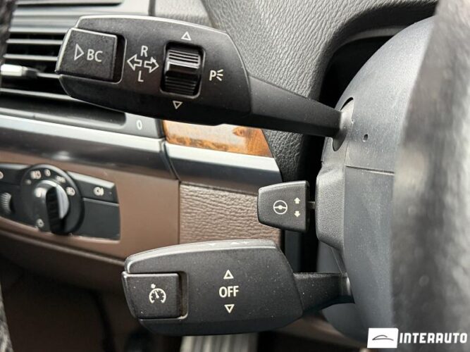 BMW X5 3.0D 40 interauto-car