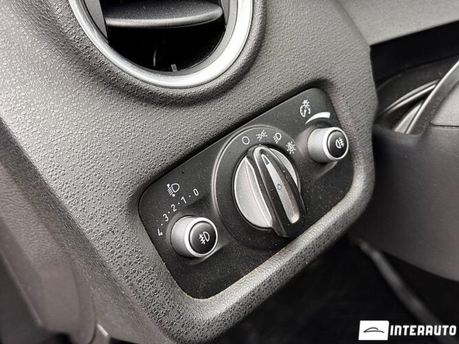 Ford Fiesta 41 interauto-car