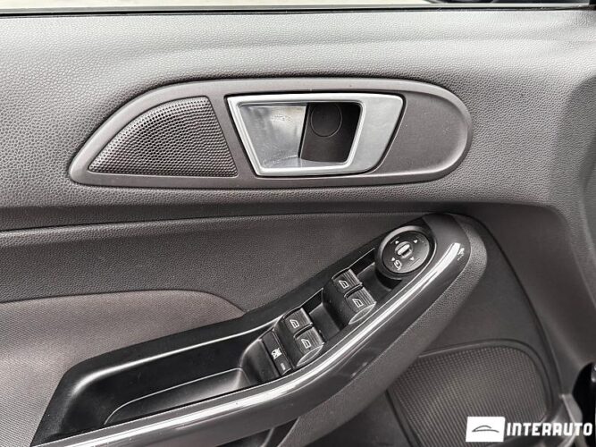 Ford Fiesta 44 interauto-car