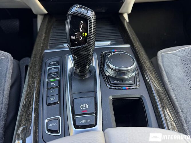 BMW X5 4.0e 45 interauto-car