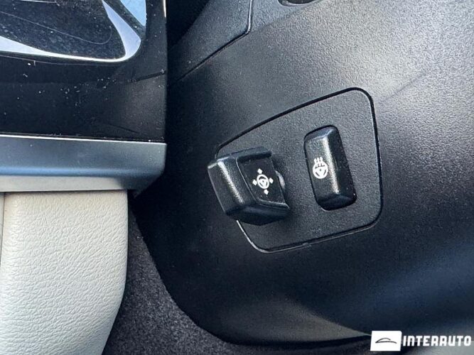 BMW X5 4.0e 41 interauto-car