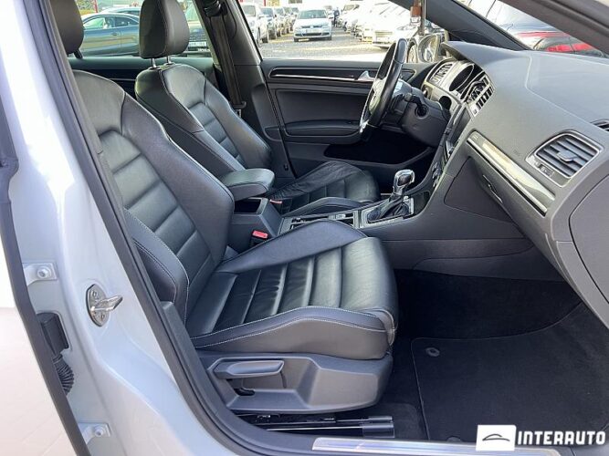 Volkswagen Golf GTE 49 interauto-car