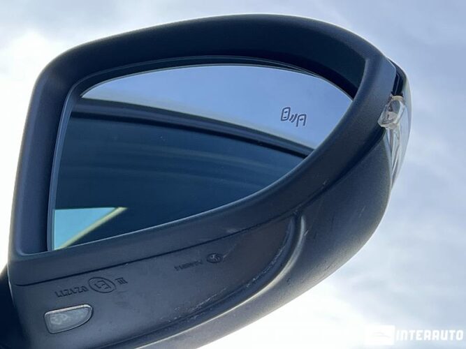 Volkswagen Golf GTE 36 interauto-car