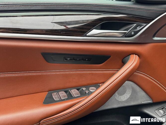 BMW 530e 67 interauto-car