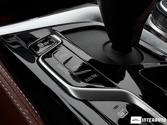 BMW 530e 68 interauto-car