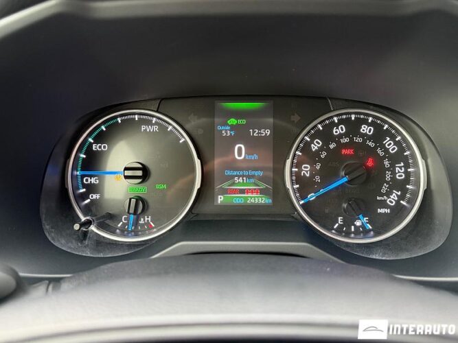 Toyota Rav-4 44 interauto-car