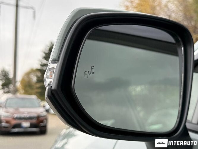 Toyota Rav-4 37 interauto-car