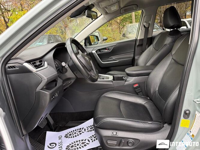 Toyota Rav-4 38 interauto-car