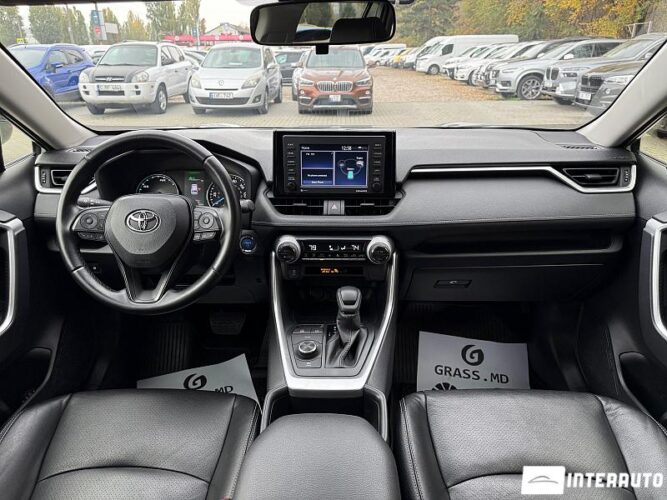 Toyota Rav-4 42 interauto-car