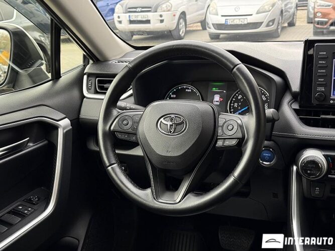 Toyota Rav-4 43 interauto-car