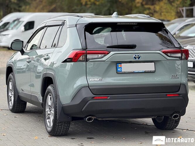 Toyota Rav-4 35 interauto-car