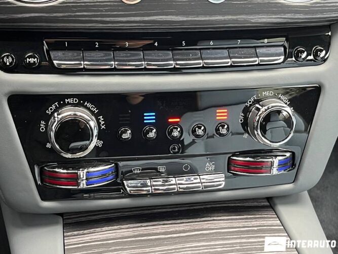 Rolls-Royce Spectre 69 interauto-car