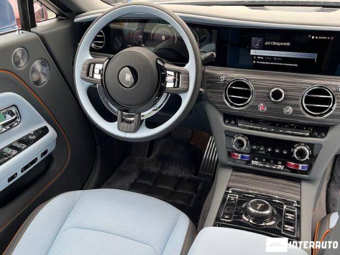 Rolls-Royce Spectre 60 interauto-car