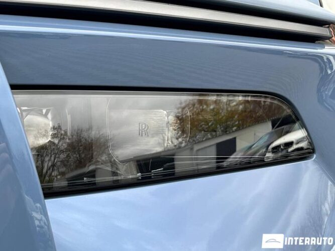 Rolls-Royce Spectre 48 interauto-car