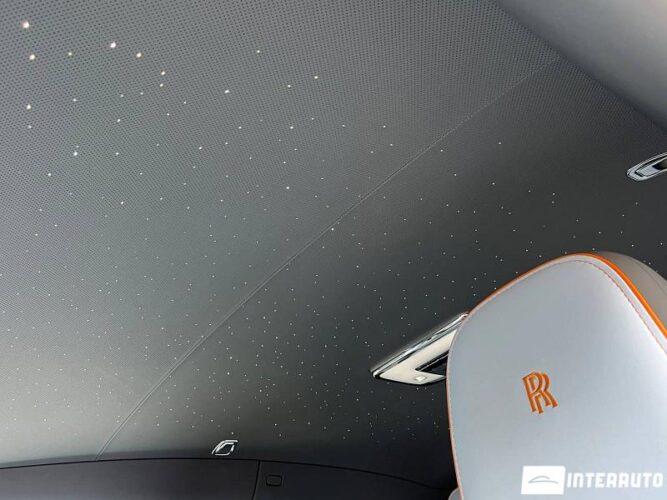 Rolls-Royce Spectre 72 interauto-car