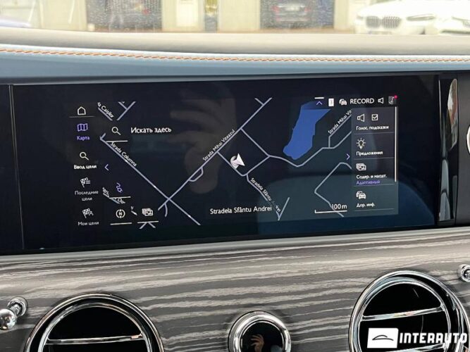 Rolls-Royce Spectre 65 interauto-car