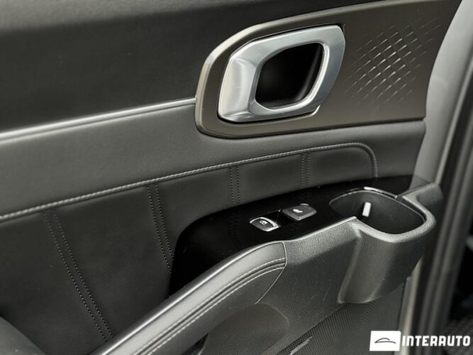 Kia Sorento 59 interauto-car