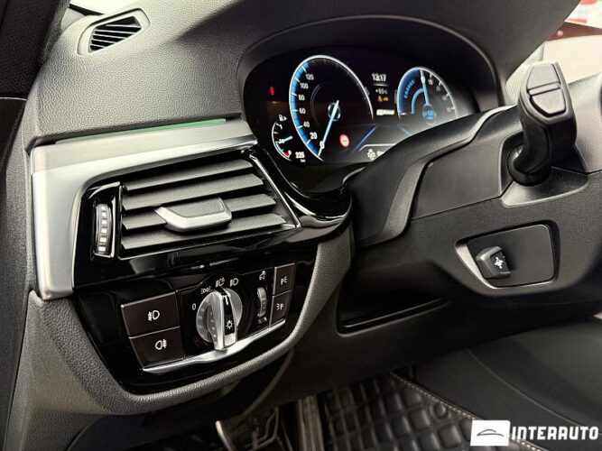 BMW 530e 61 interauto-car