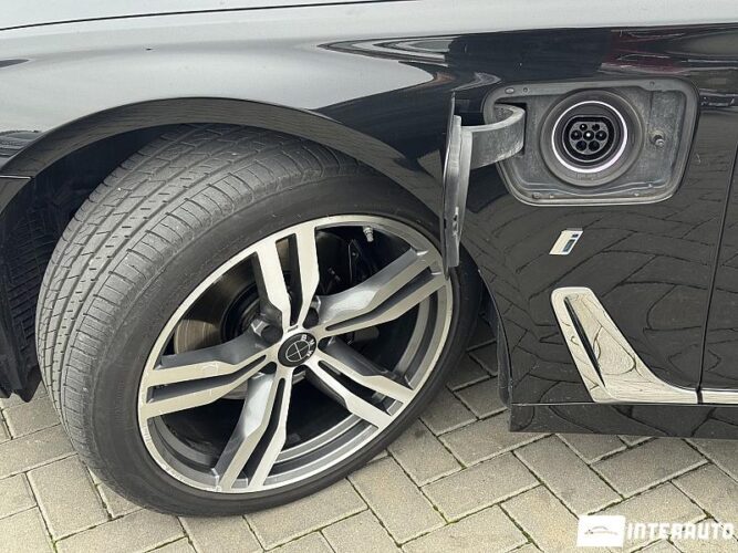 BMW 740e 58 interauto-car