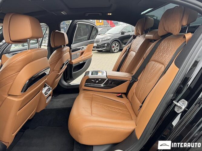 BMW 740e 52 interauto-car