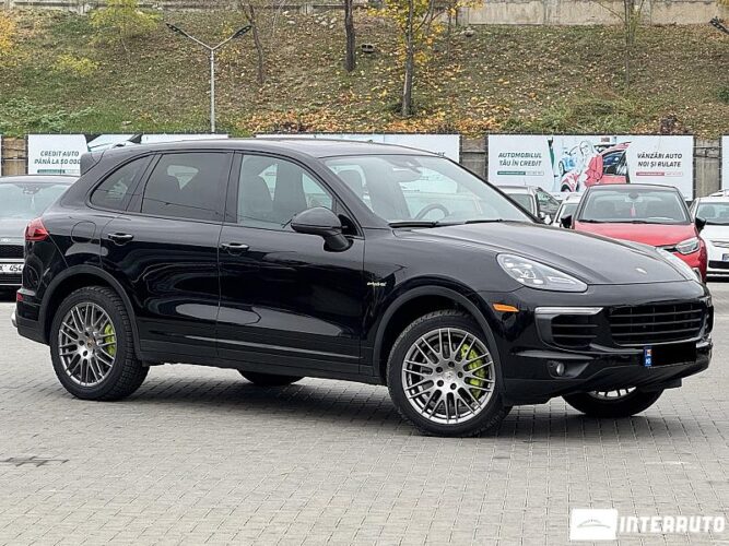 Porsche Cayenne S Hybrid 33 interauto-car